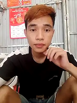 Locphuq online show from 07.12.26
