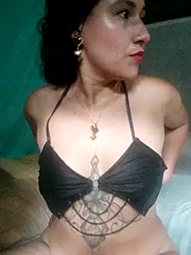 Snapshot of MERLINA_ROYALE chatting on 07.15.26 MERLINA ROYALE online show from 07.15.26