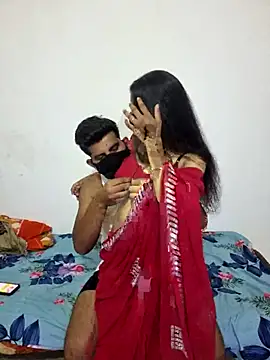 Snapshot of Indian_hot_couple_001 chatting on 07.14.26 Indian hot couple 001 online show from 07.14.26