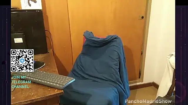 Snapshot of panchomadrid chatting on 02.21.25 panchomadrid online show from 02.21.25