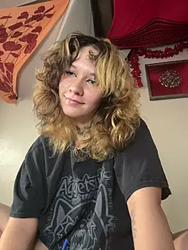 SWEETIVYYY online show from 07.16.26