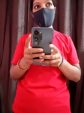 Snapshot of shakshi_ro chatting on 07.13.26 shakshi ro online show from 07.13.26
