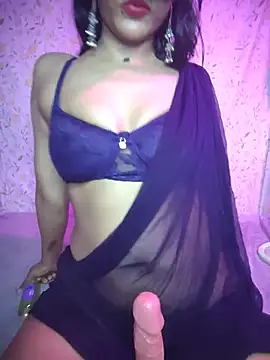 Snapshot of sexyqueen_1 chatting on 07.17.26 sexyqueen 1 online show from 07.17.26