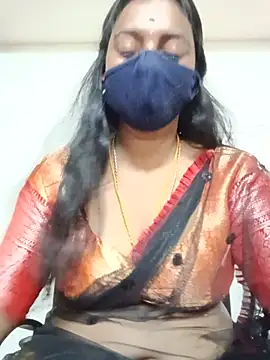 Snapshot of laxi_tamilponnu chatting on 07.21.26 laxi tamilponnu online show from 07.21.26