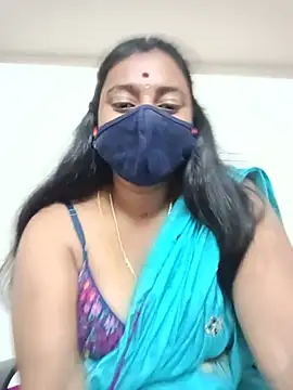 Snapshot of laxi_tamilponnu chatting on 07.28.26 laxi tamilponnu online show from 07.28.26