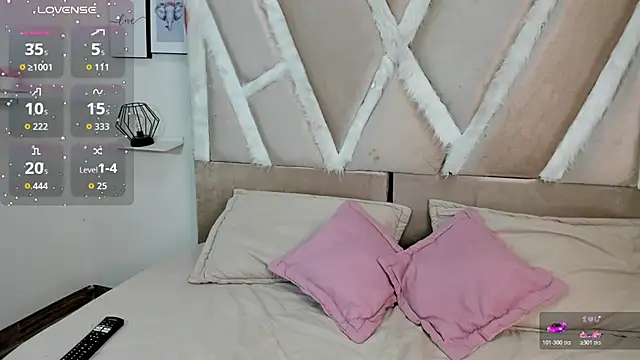 holly rosee online show from 07.14.26