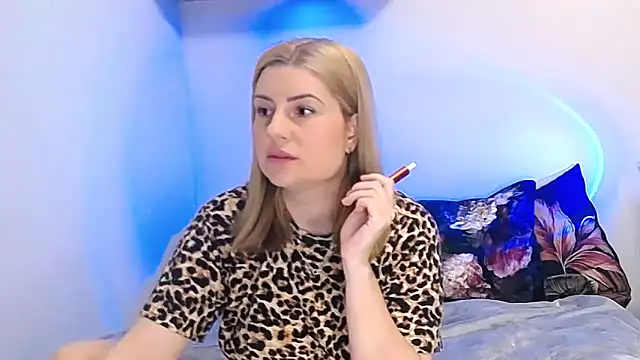 alisenties online show from 04.29.26