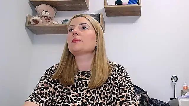alisenties online show from 07.24.26