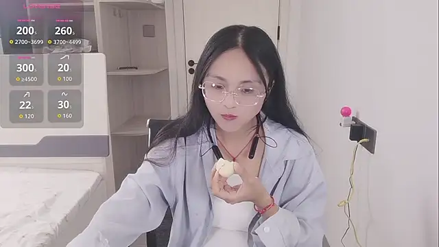 yishan-22 online show from 07.18.26