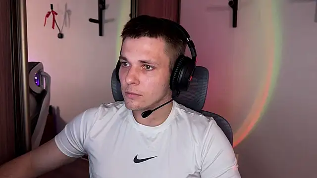 Nikclak online show from 07.16.26