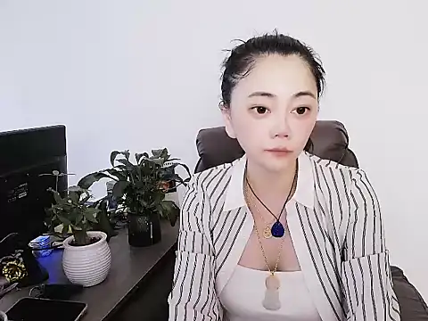 Snapshot of yoyolala26 chatting on 07.26.26 yoyolala26 online show from 07.26.26