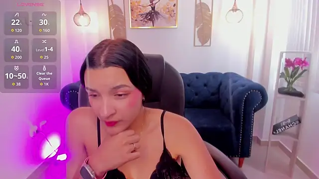 kiara wren online show from 07.29.26