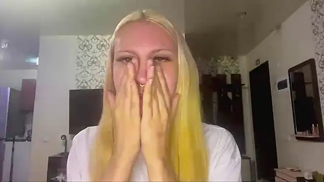 LanaLivee online show from 07.22.26