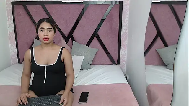TifanyWest online show from 07.29.26