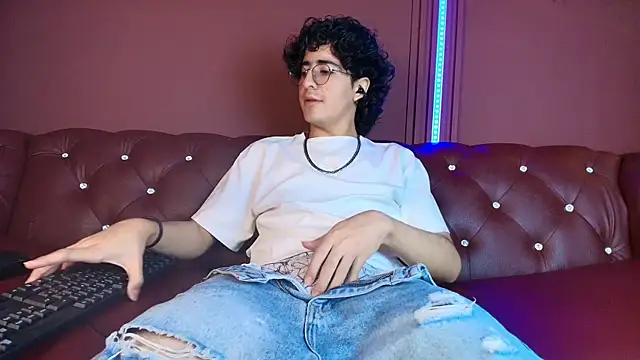 ElliotNoir online show from 07.21.26
