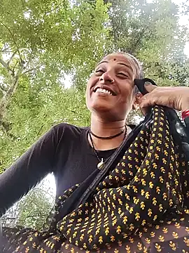 Snapshot of Priyasfhhc chatting on 07.22.26 Priyasfhhc online show from 07.22.26