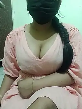 Snapshot of Meera_0 chatting on 07.24.26 Meera 0 online show from 07.24.26