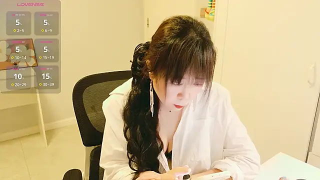 XantheBloom online show from 07.28.26