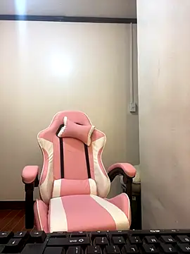 YourTSLovely online show from 11.25.25