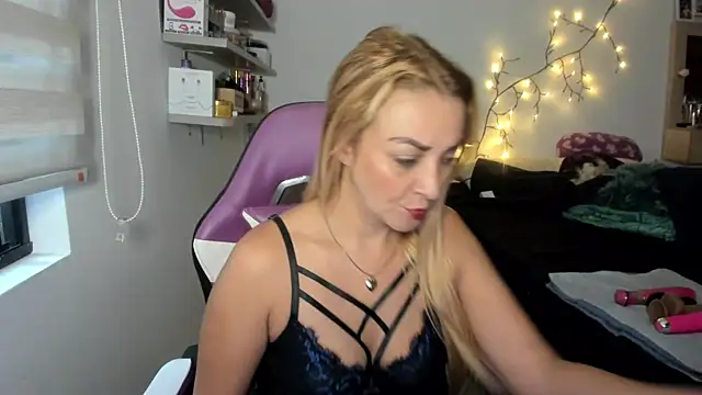 adri smoke online show from 07.28.26
