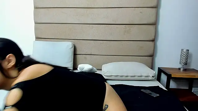 abigail montiel online show from 07.18.26