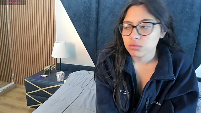 Olivia Collinns online show from 07.26.26