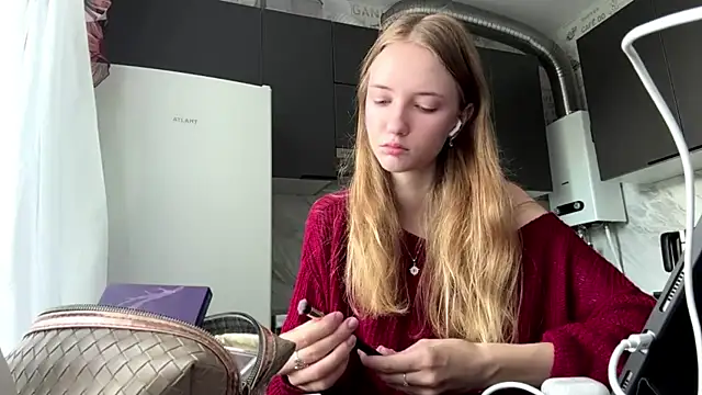 LuiseFurbeck online show from 07.23.26
