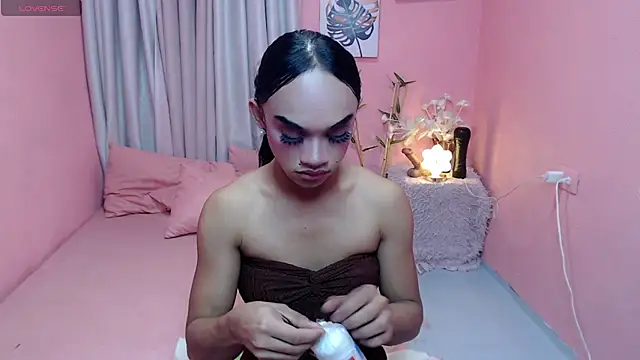 VivienneLuxe online show from 07.20.26
