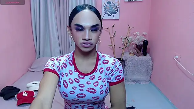 VivienneLuxe online show from 07.29.26