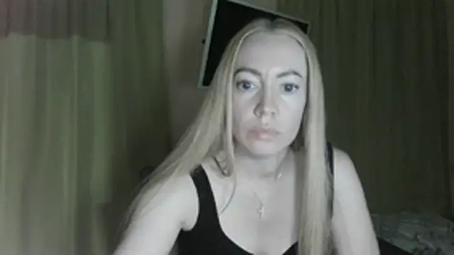 Snapshot of LensyTourels chatting on 07.19.26 LensyTourels online show from 07.19.26