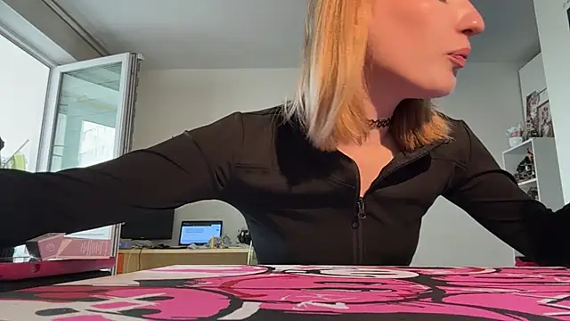AnastaciaUltsch online show from 07.20.26