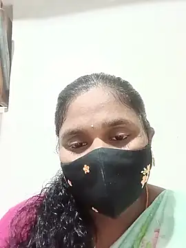 Snapshot of Tamil-Nandhini chatting on 07.30.26 Tamil-Nandhini online show from 07.30.26