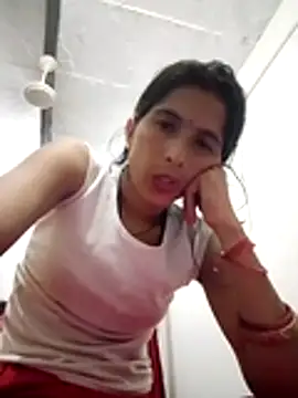 Snapshot of Neetujaan15 chatting on 08.01.26 Neetujaan15 online show from 08.01.26