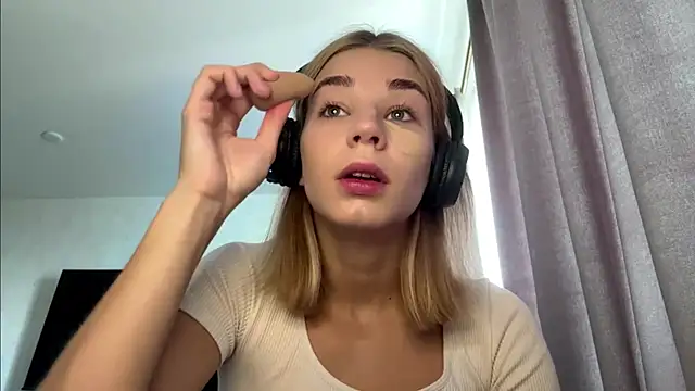 PickmeGirl online show from 07.24.26