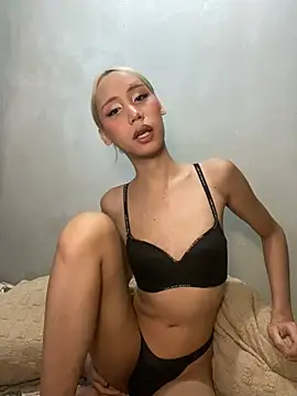 mariannedelaine online show from 07.20.26