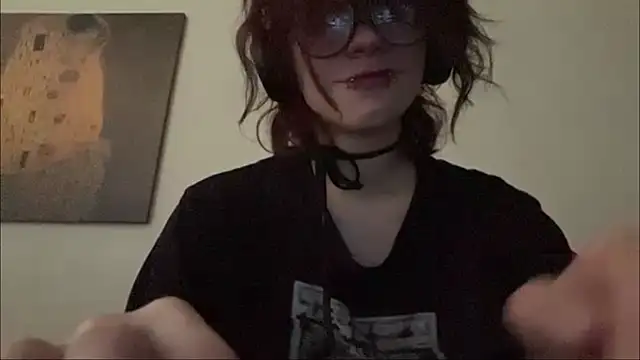Snapshot of finna_be chatting on 07.20.26 finna be online show from 07.20.26