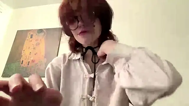 Snapshot of finna_be chatting on 07.25.26 finna be online show from 07.25.26