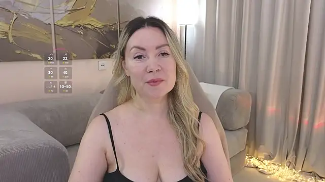 ElleHerry online show from 07.25.26
