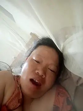 Queenie9z online show from 07.23.26