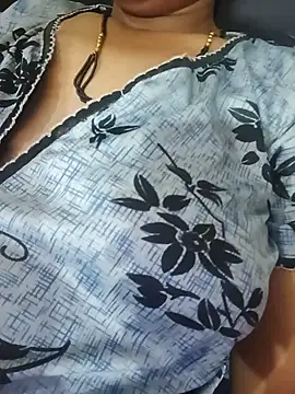 hot bhabi07 online show from 07.28.26