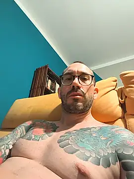 Snapshot of Leo_Irezumi chatting on 07.31.26 Leo Irezumi online show from 07.31.26