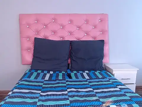 Tyra Bangs online show from 07.22.26