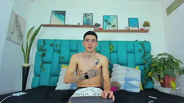 BoyMaxLatin online show from 07.28.26