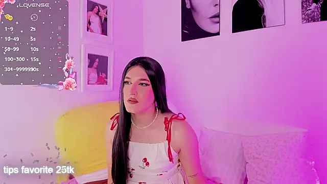 Naomi Collins  online show from 07.28.26