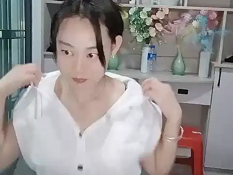 XIAxia00001 online show from 07.21.26