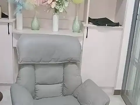 XIAxia00001 online show from 07.24.26