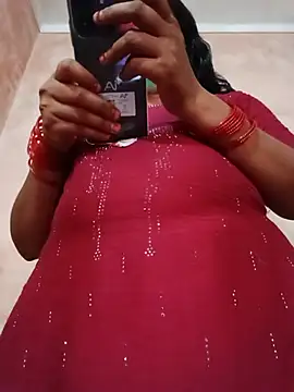 Priyanka hot88 online show from 07.25.26