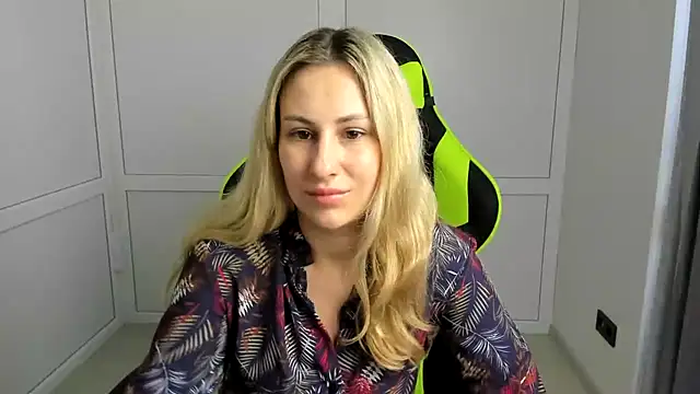 MissLunariaa online show from 07.28.26