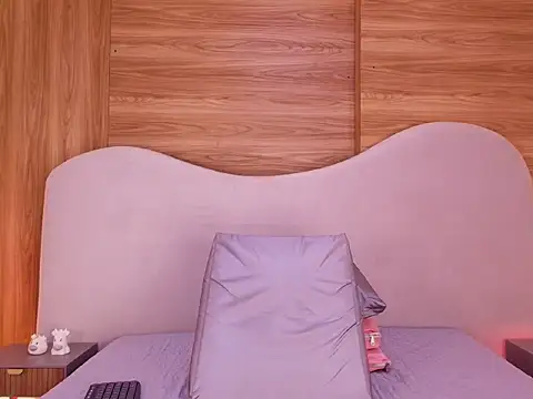 madi stanf online show from 07.28.26