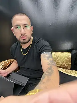 PetiteAndAlpha online show from 08.01.26
